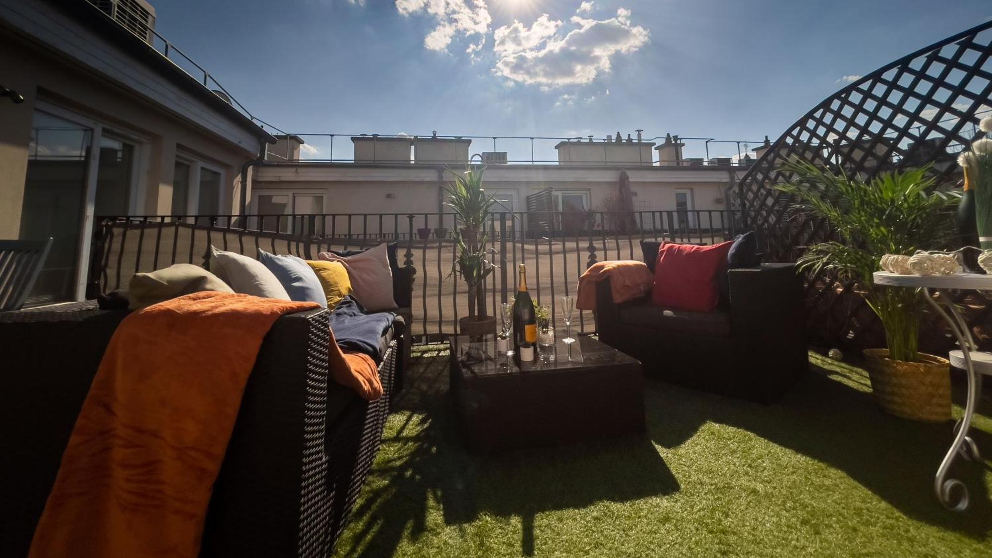 Luxurious Penthouse In The Heart Of Budapest Exterior foto